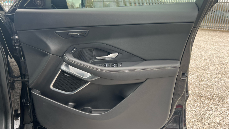 Jaguar E-Pace 2.0 D200 R-Dynamic SE Black 5dr Auto Diesel Estate